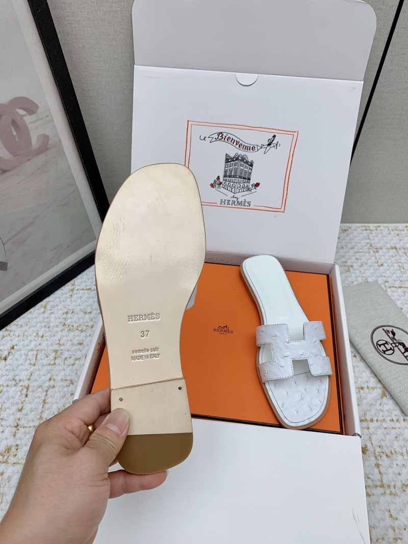 H**me5 slippers